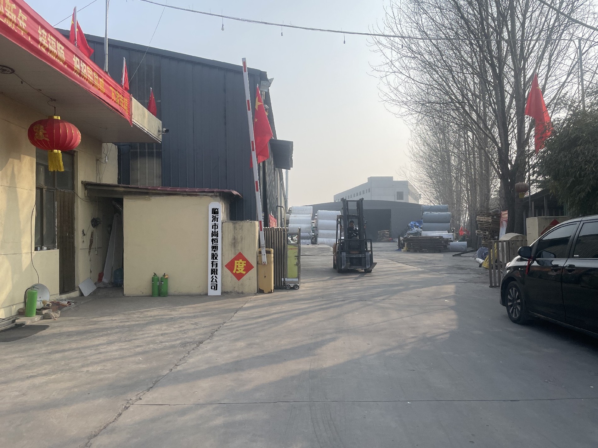 篷布專家——臨沂市尚恒塑膠有限公司，為您提供高品質(zhì)篷布解決方案